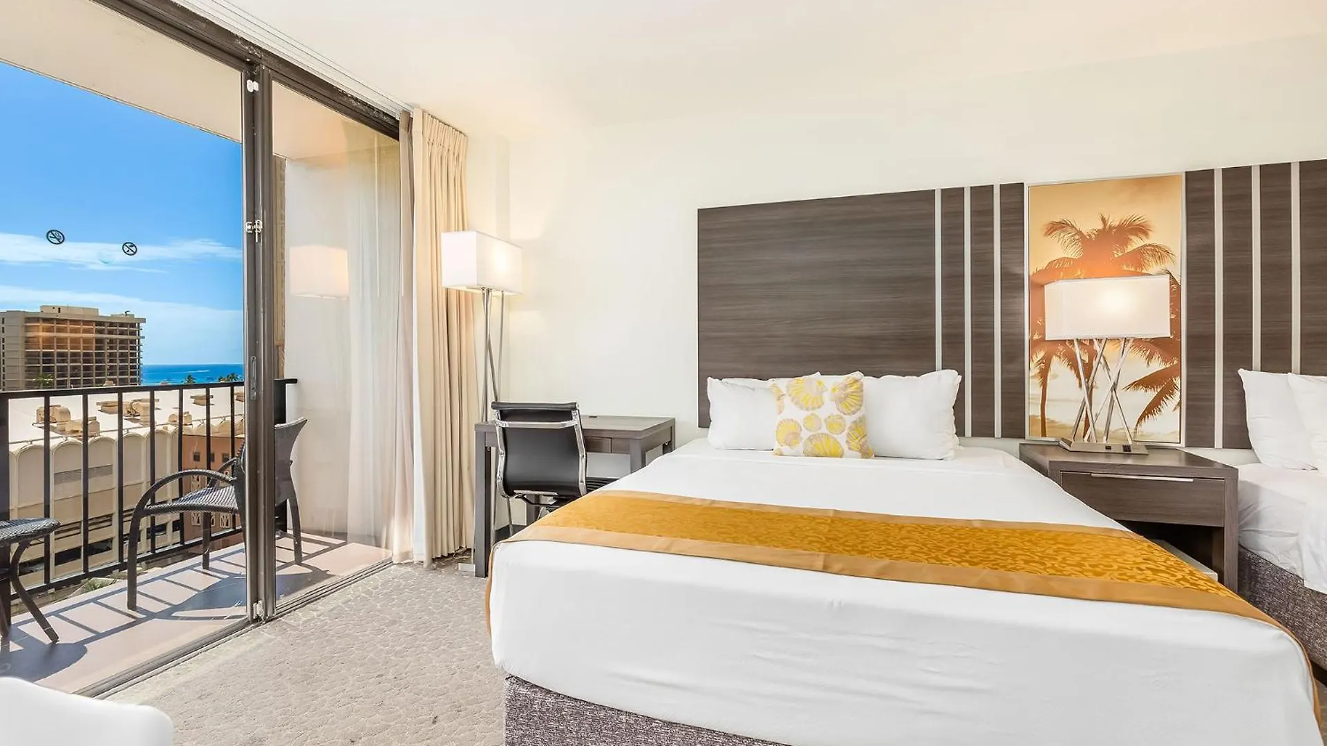 Palms At Waikiki Aparthotel Χονολουλού